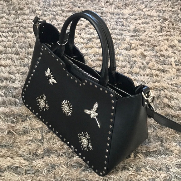 Cromia Leather Bag with adorable embellishment - Picture 3 of 8